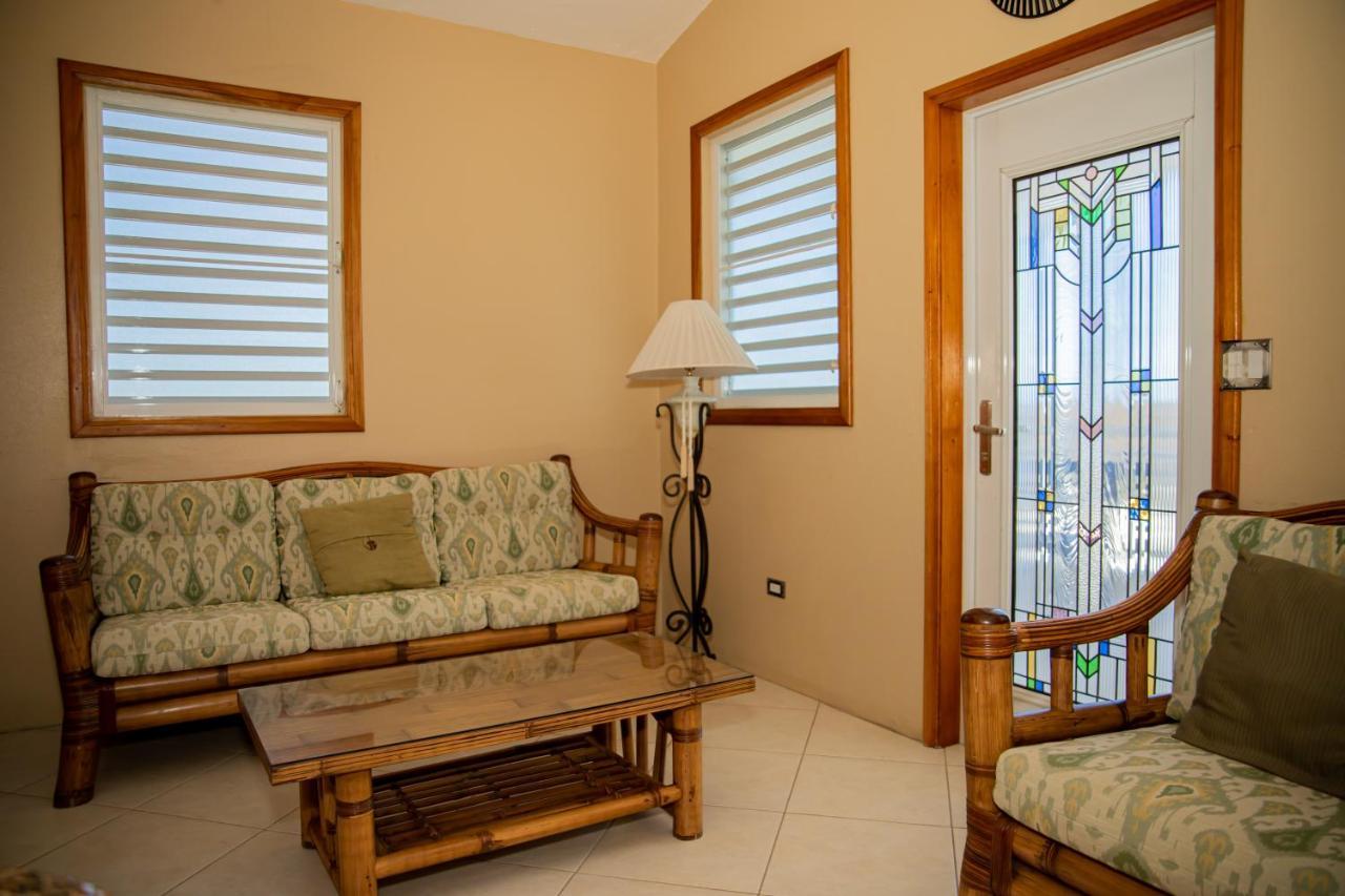 Easy Corner Villas Sandy Ground Village Ngoại thất bức ảnh